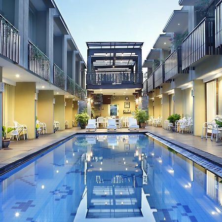 Devata Suites And Residence Legian  Luaran gambar