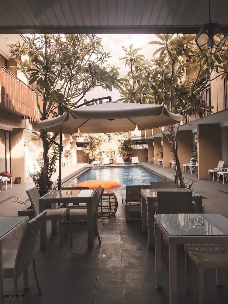 Devata Suites And Residence Legian  Luaran gambar